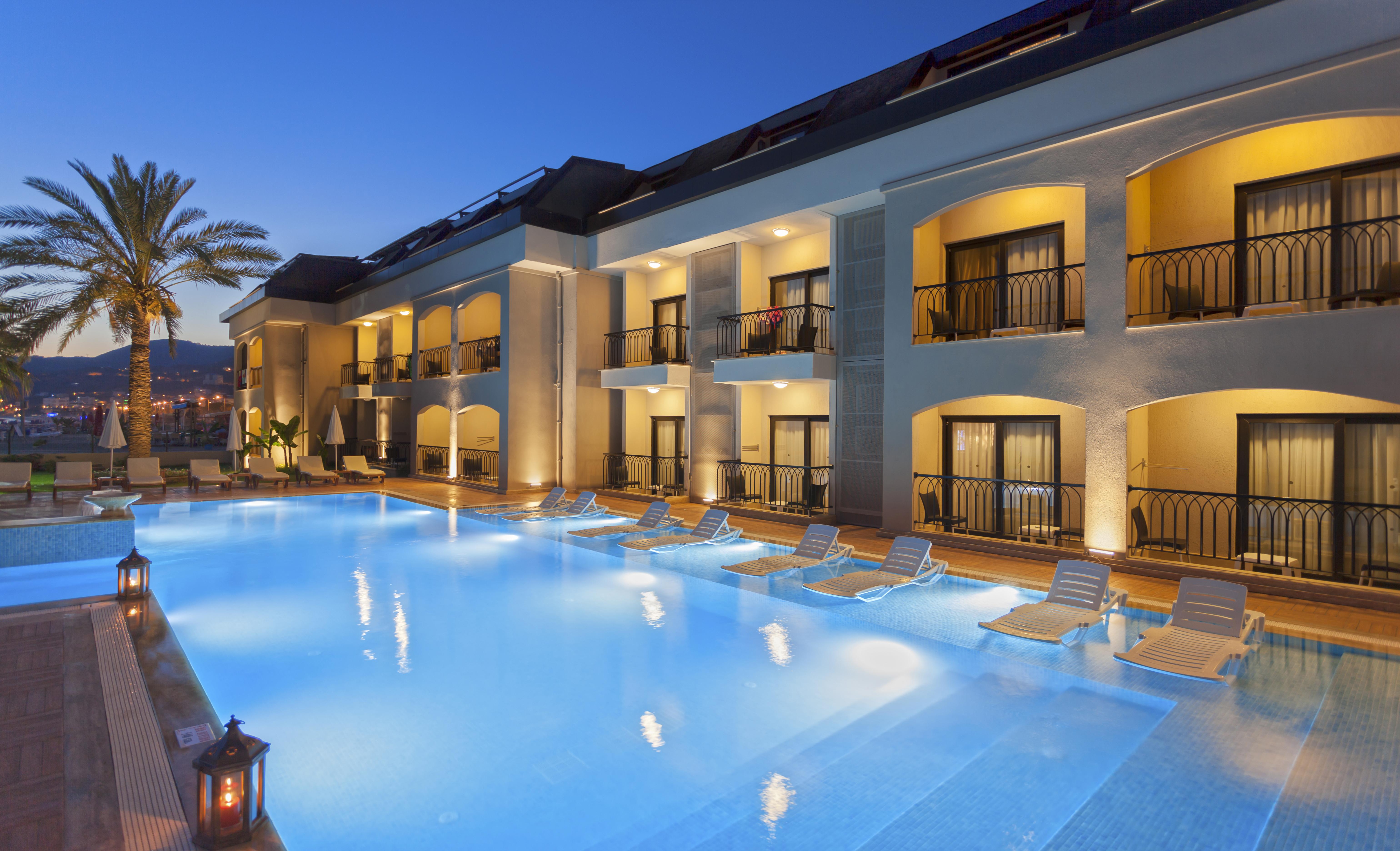 Alaaddin Beach Hotel - Adult Only อลันยา ภายนอก รูปภาพ