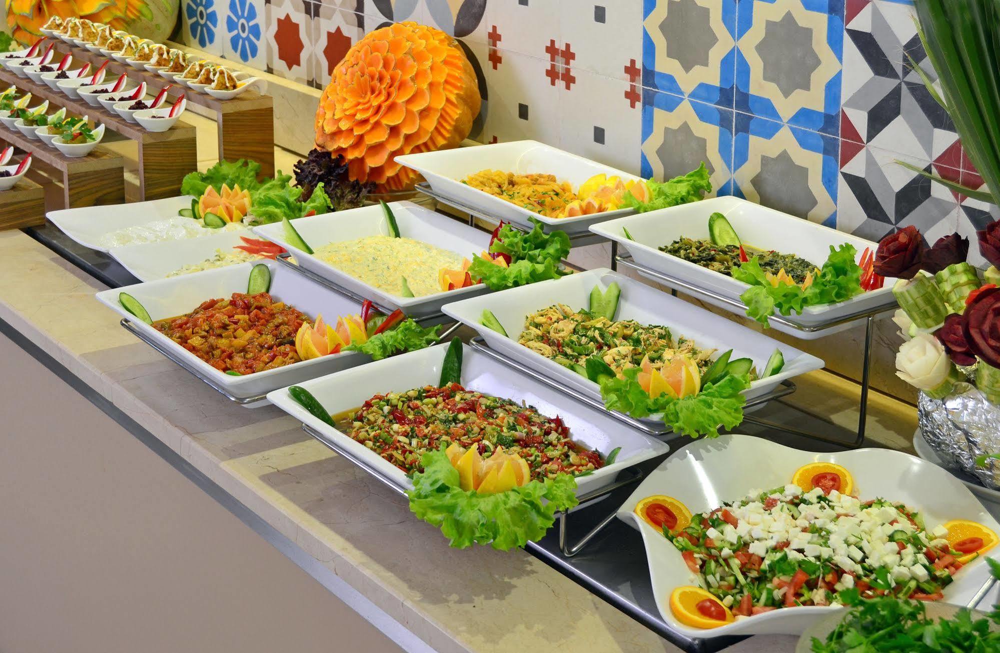 Alaaddin Beach Hotel - Adult Only อลันยา ภายนอก รูปภาพ