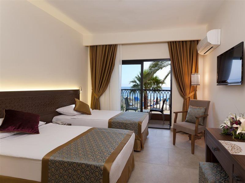 Alaaddin Beach Hotel - Adult Only อลันยา ภายนอก รูปภาพ